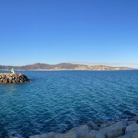 Tres Bel Appartement Entierement Renove Empuriabrava Luaran gambar