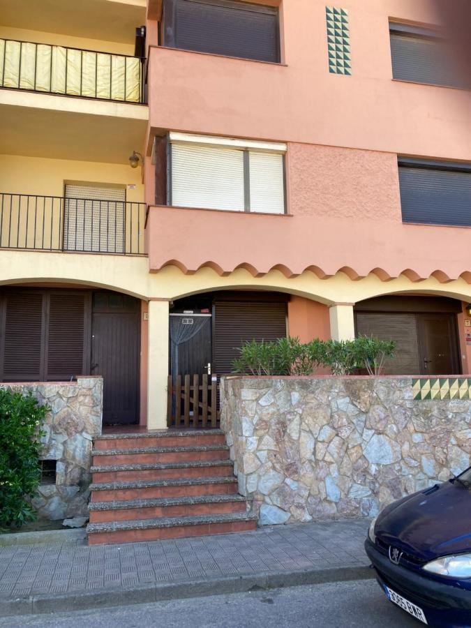 Tres Bel Appartement Entierement Renove Empuriabrava Luaran gambar