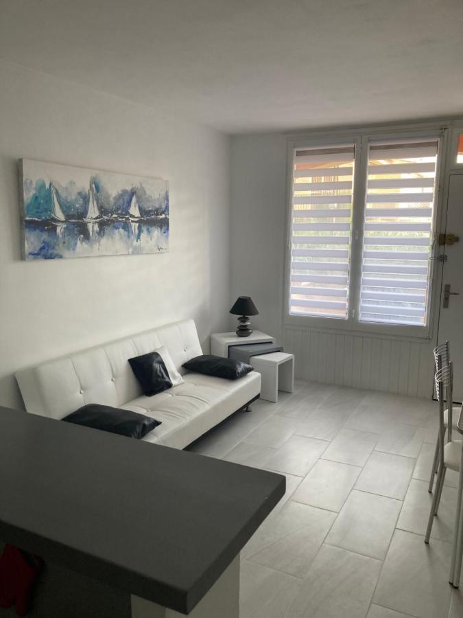 Tres Bel Appartement Entierement Renove Empuriabrava Luaran gambar