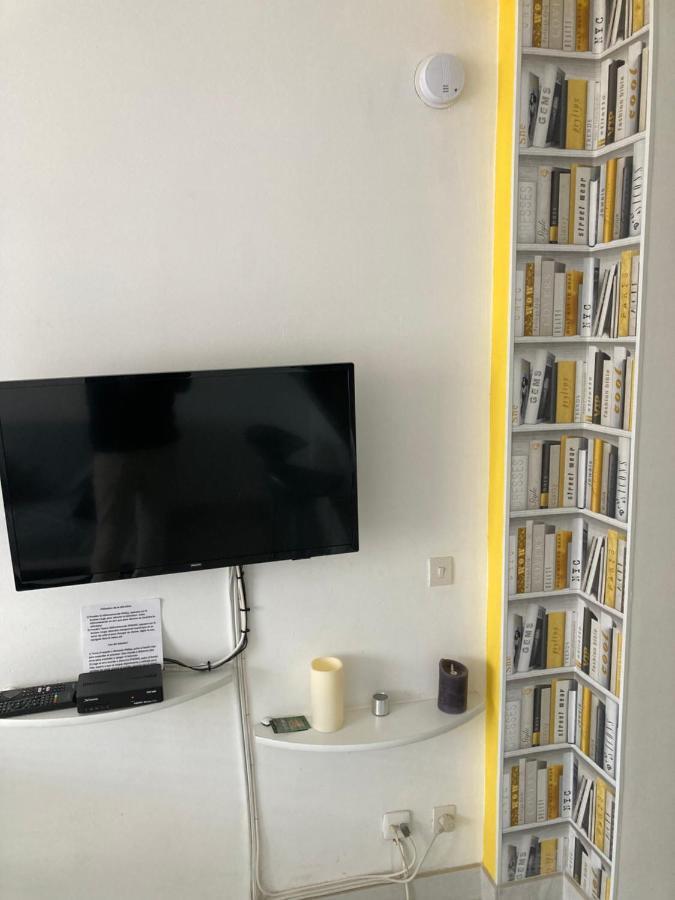 Tres Bel Appartement Entierement Renove Empuriabrava Luaran gambar