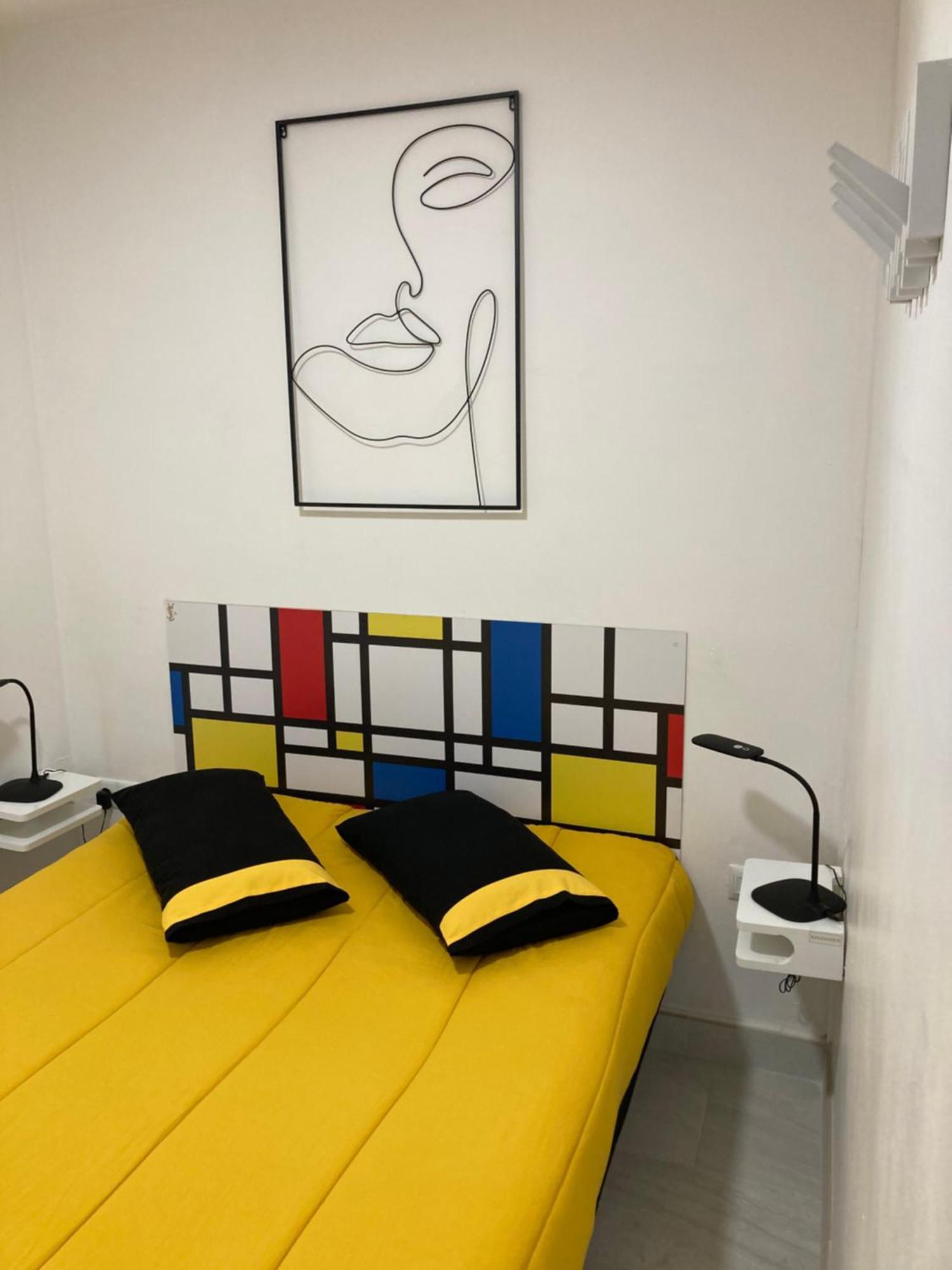 Tres Bel Appartement Entierement Renove Empuriabrava Luaran gambar